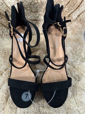 TOP Moda Black Suede Strappy Block Heel Sandals